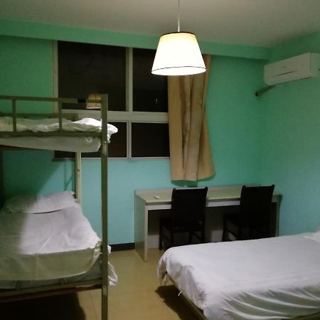 25°C Four Season Youth Hostel Csingtao Kültér fotó
