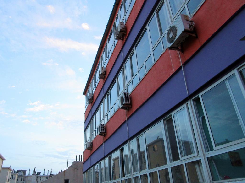 25°C Four Season Youth Hostel Csingtao Kültér fotó